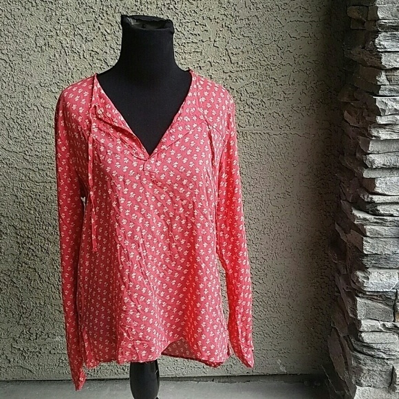 GAP Tops - Women's Gap Coral Red Blouse Sz M Floral Lightweight